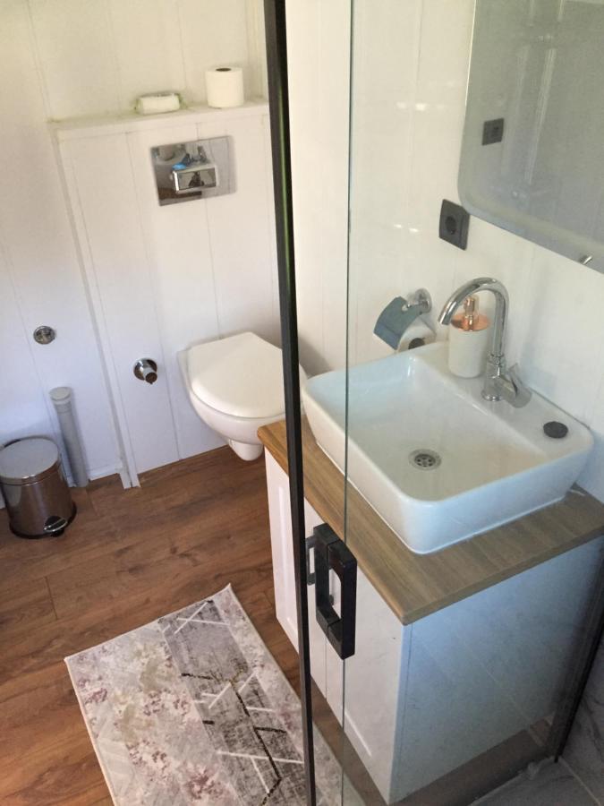 Sakiz Tiny House & Apart Urla Exteriör bild